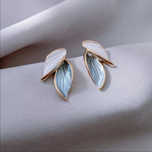 Jewelry - Gold Filled Leaf Earrings